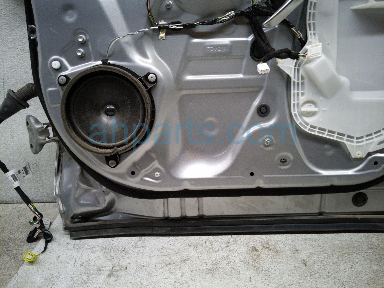 2024 Toyota Rav 4 Front Passenger Door Silver no Mirror/trim* 67001 0R131 Replacement 2024 Toyota Rav 4 Front Passenger Door Silver no Mirror/trim* 67001 0R131 Replacement thumbnail