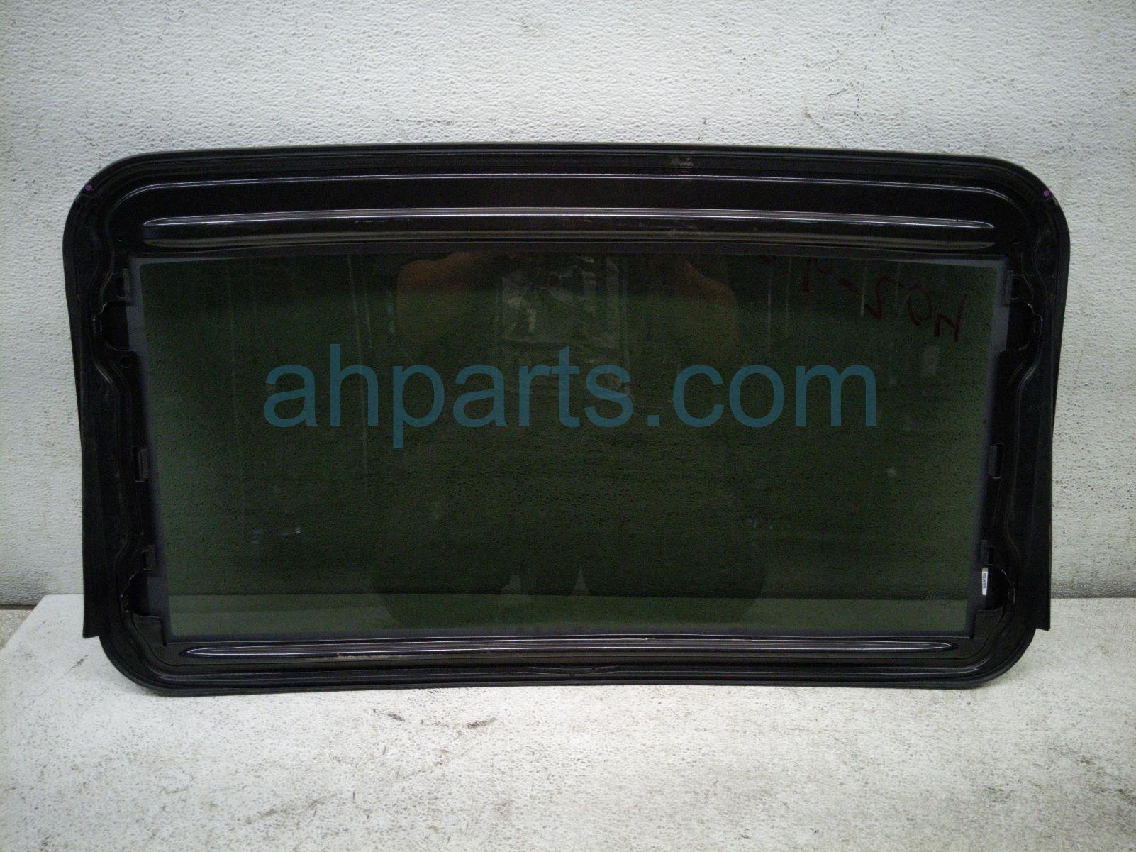 2024 Toyota Rav 4 Sunroof / Sun Roof Glass Window 63201 0R080 Replacement 2024 Toyota Rav 4 Sunroof / Sun Roof Glass Window 63201 0R080 Replacement thumbnail