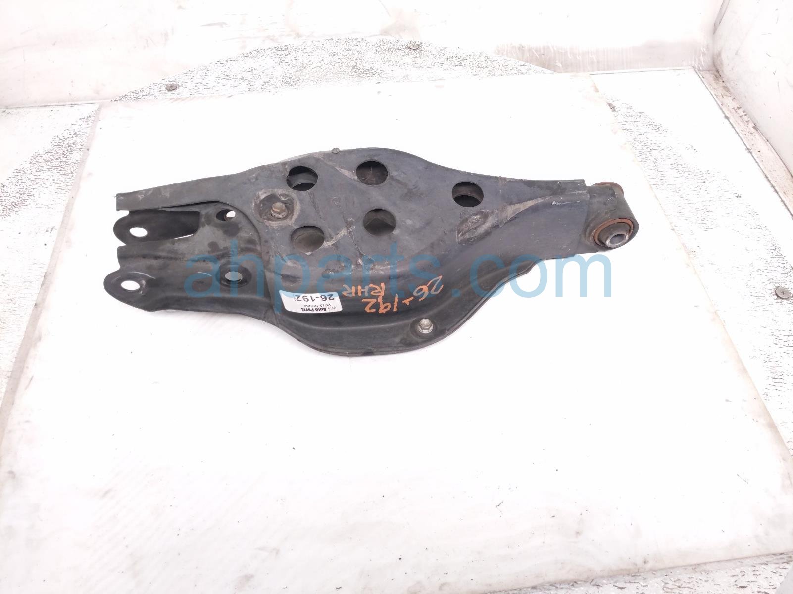 Lexus RR/RH SPRING SEAT LOWER CONTROL ARM