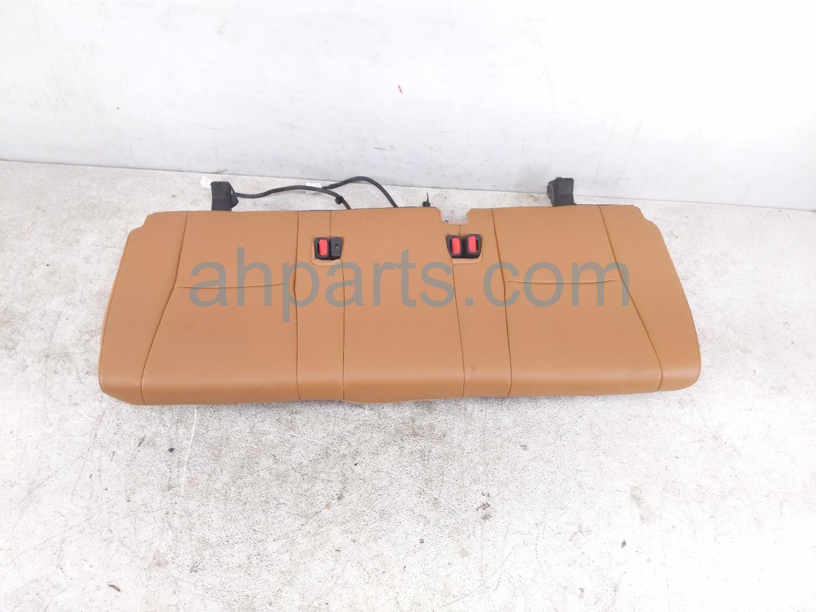 Toyota 3RD ROW LOWER SEAT CUSHION - BROWN