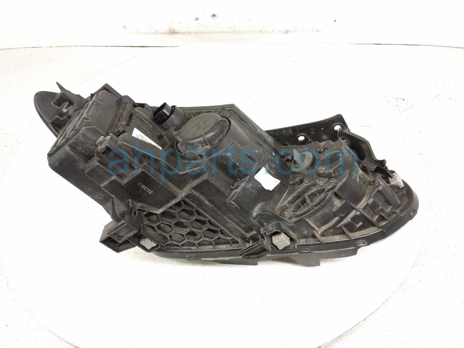 2020 Hyundai Veloster Headlight Driver Headlamp / Light 92101 J3140 Replacement 2020 Hyundai Veloster Headlight Driver Headlamp / Light 92101 J3140 Replacement thumbnail