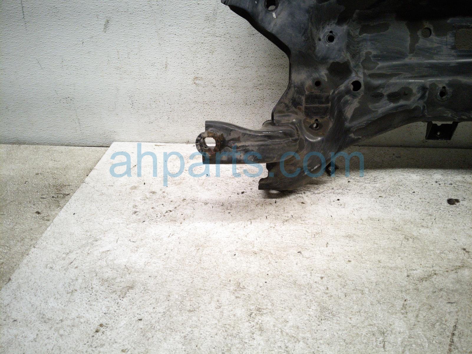 2020 Hyundai Veloster Crossmember Front Engine Sub Frame / Cradle 62400 S0000 Replacement 2020 Hyundai Veloster Crossmember Front Engine Sub Frame / Cradle 62400 S0000 Replacement thumbnail