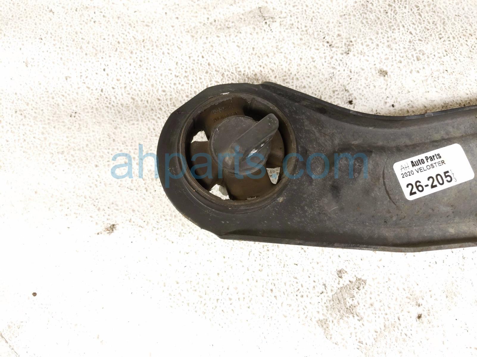 2020 Hyundai Veloster Rear Driver Trailing Lower Control Arm 55270 J3AA0 Replacement 2020 Hyundai Veloster Rear Driver Trailing Lower Control Arm 55270 J3AA0 Replacement thumbnail