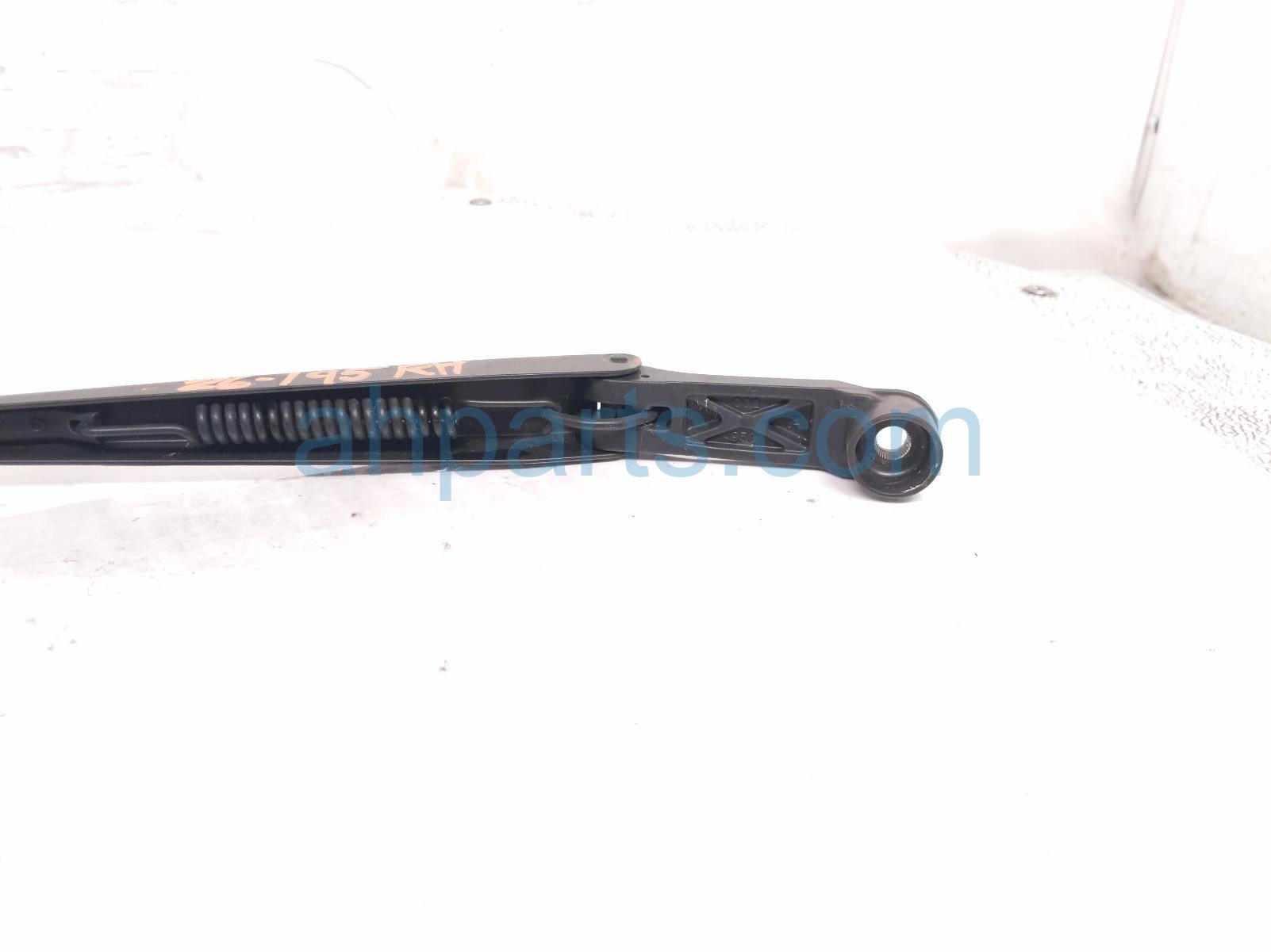 2000 Toyota Tacoma Passenger Windshield Wiper Arm 85211 04010 Replacement 2000 Toyota Tacoma Passenger Windshield Wiper Arm 85211 04010 Replacement thumbnail