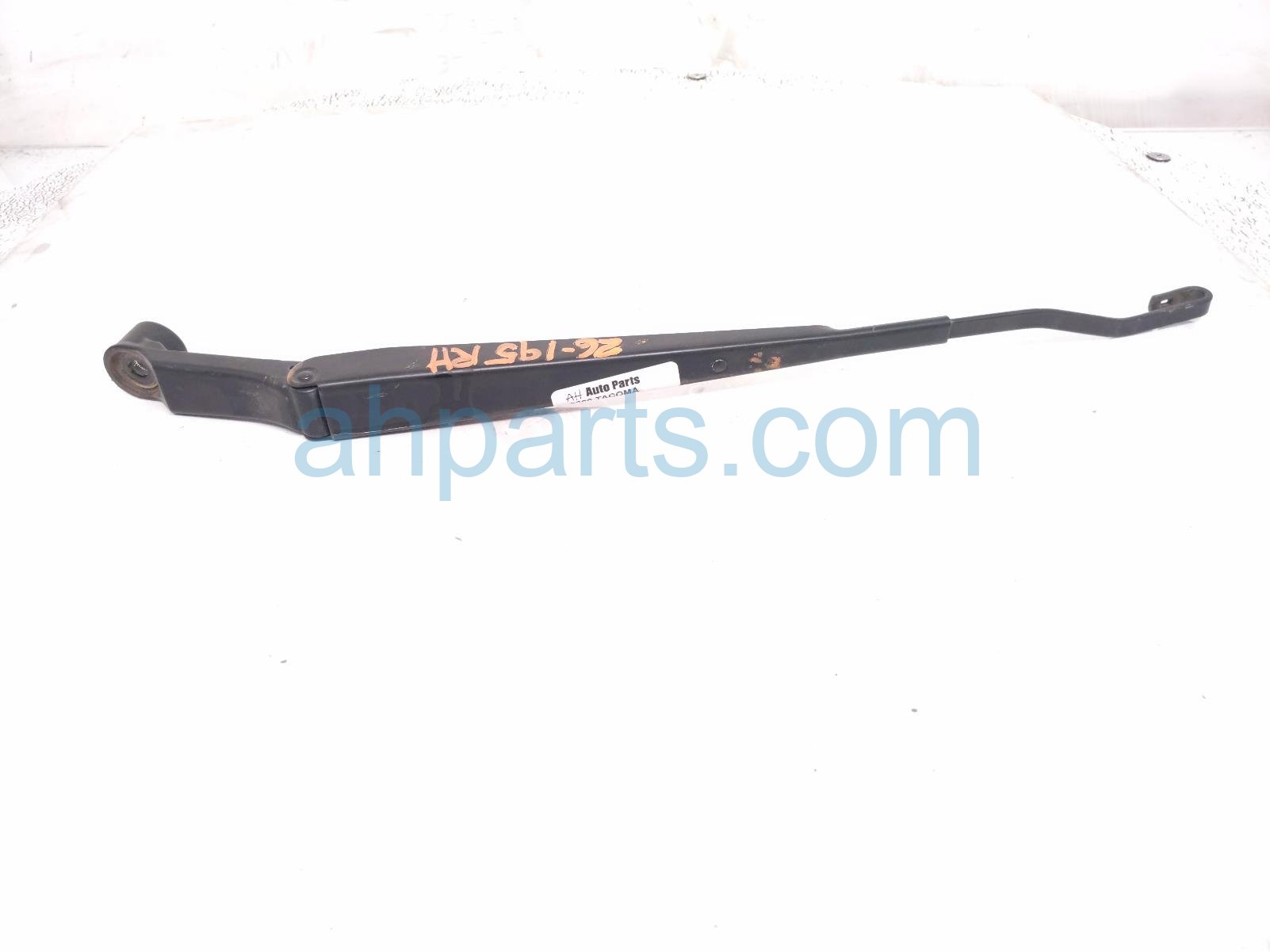 2000 Toyota Tacoma Passenger Windshield Wiper Arm 85211 04010 Replacement 2000 Toyota Tacoma Passenger Windshield Wiper Arm 85211 04010 Replacement thumbnail