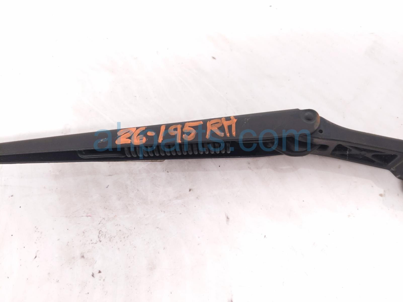 2000 Toyota Tacoma Passenger Windshield Wiper Arm 85211 04010 Replacement 2000 Toyota Tacoma Passenger Windshield Wiper Arm 85211 04010 Replacement thumbnail
