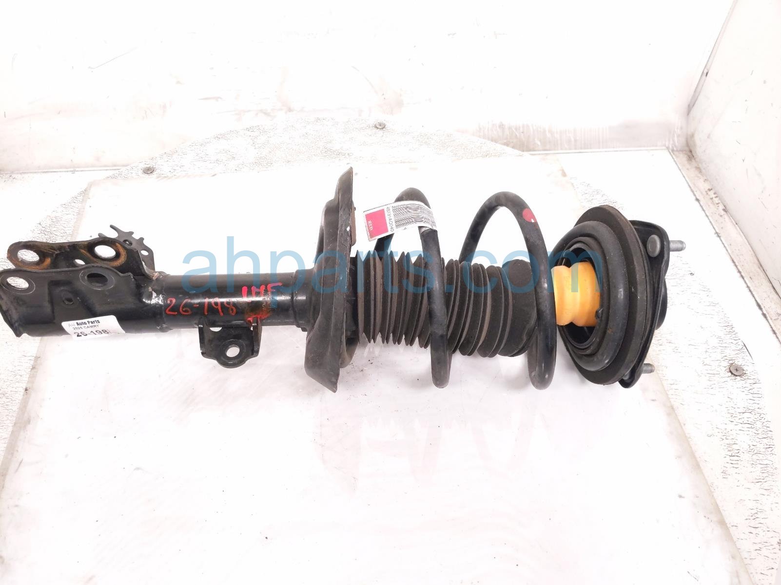 Toyota FR/LH STRUT ABSORBER + SPRING