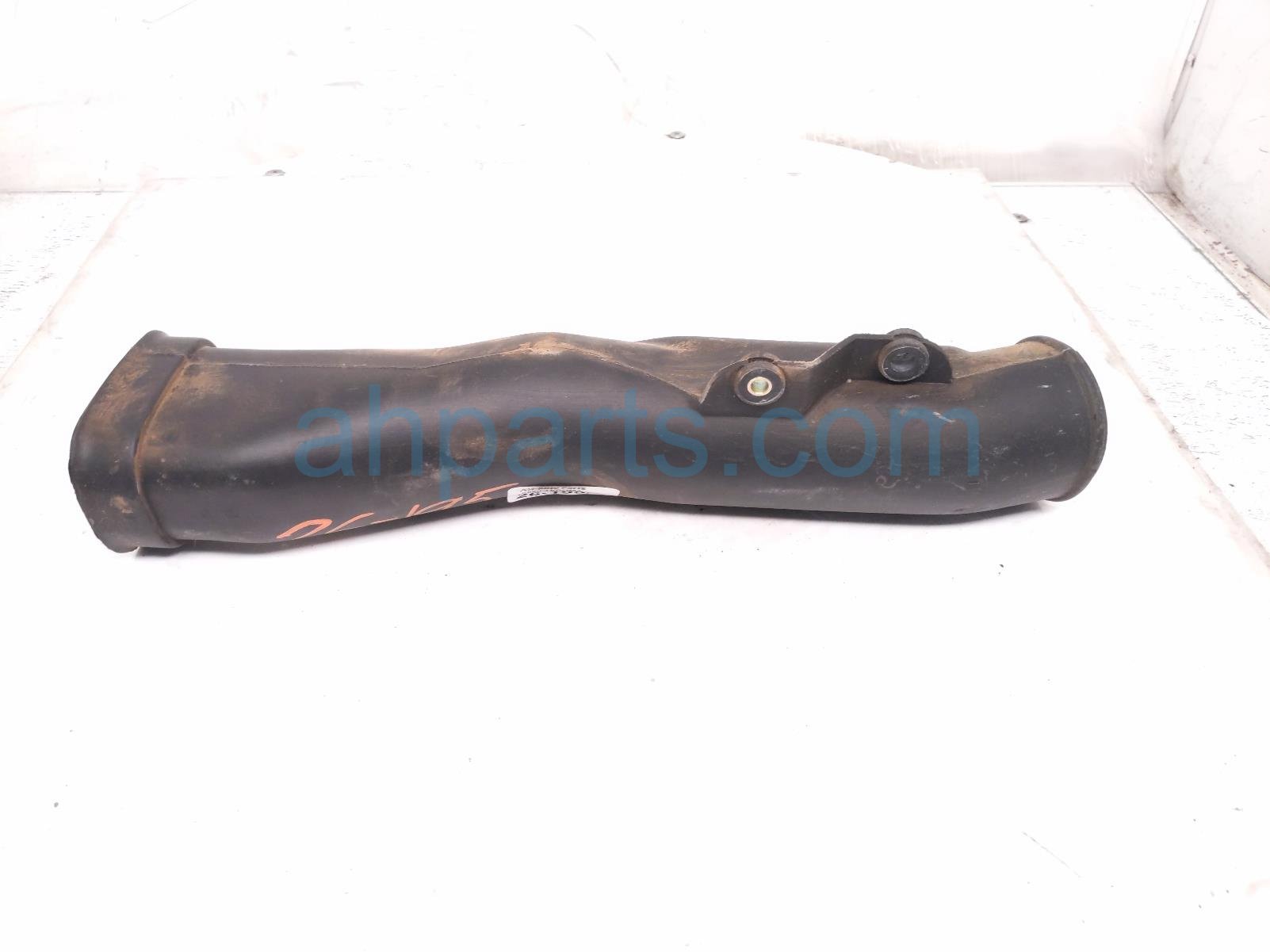 2000 Toyota Tacoma Passenger Air Intake Duct 53807 35020 Replacement 2000 Toyota Tacoma Passenger Air Intake Duct 53807 35020 Replacement thumbnail