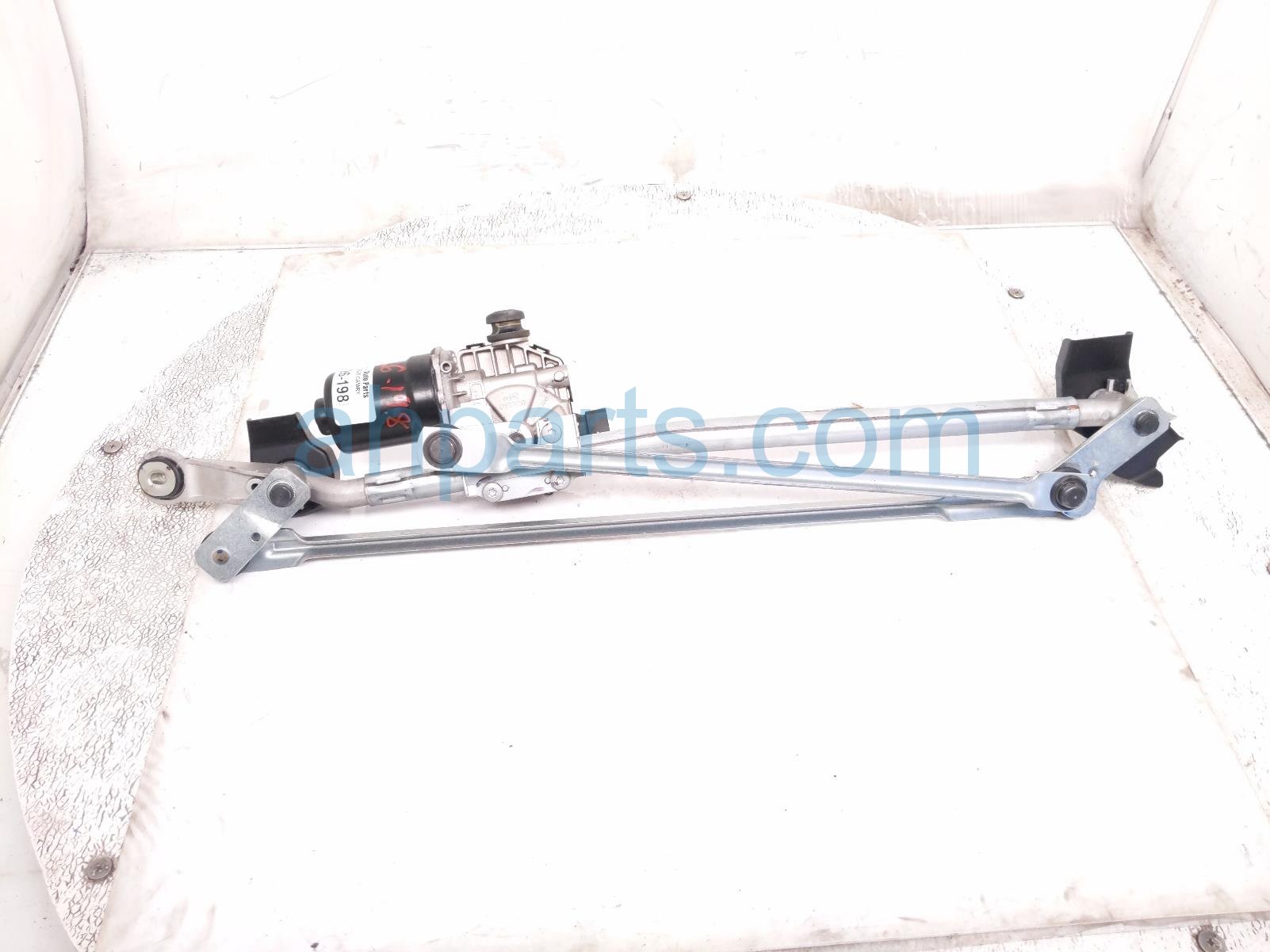 FRT WINDSHIELD WIPER MOTOR & LINKAGE
