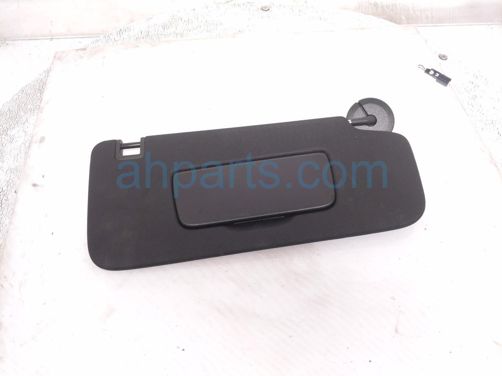 GMC RH SUN VISOR - GREY