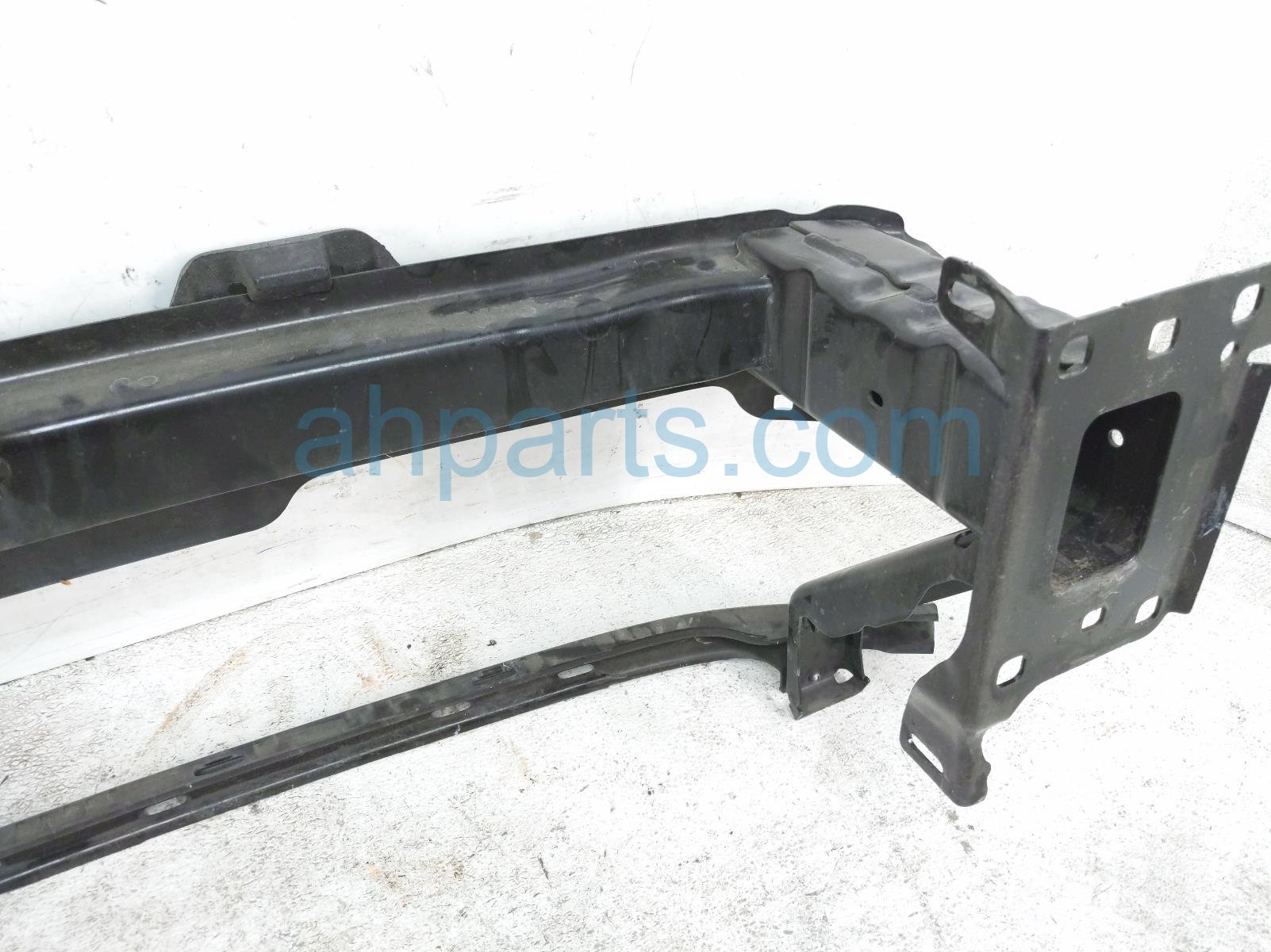2023 Volkswagen Taos Beam Front Bumper Reinforcement Bar 2GJ 807 109 K Replacement 2023 Volkswagen Taos Beam Front Bumper Reinforcement Bar 2GJ 807 109 K Replacement thumbnail