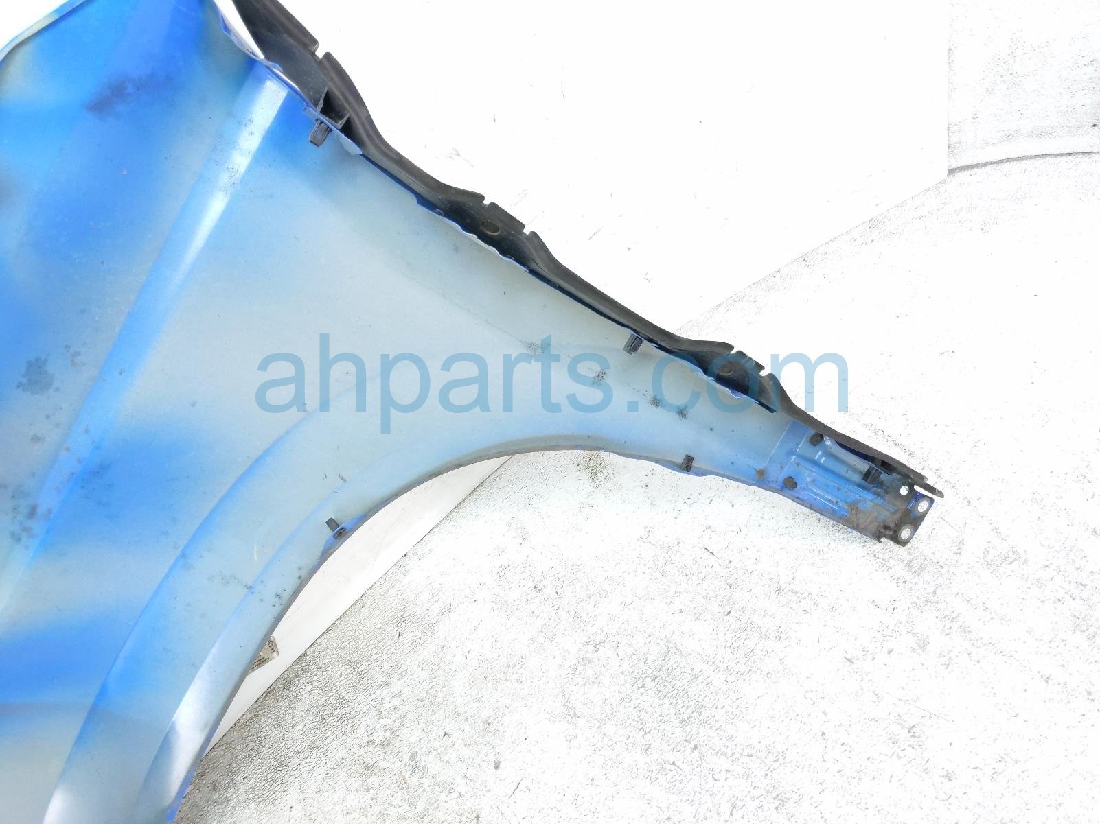 2023 Volkswagen Taos Front Passenger Fender Blue 2GJ 821 106 B Replacement 2023 Volkswagen Taos Front Passenger Fender Blue 2GJ 821 106 B Replacement thumbnail