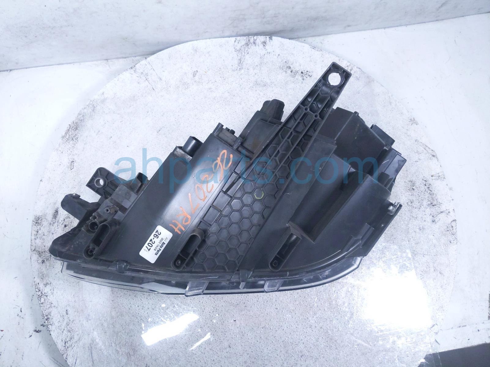 2023 Volkswagen Taos Headlight Passenger Headlamp / Light 2GJ 941 774 F Replacement 2023 Volkswagen Taos Headlight Passenger Headlamp / Light 2GJ 941 774 F Replacement thumbnail