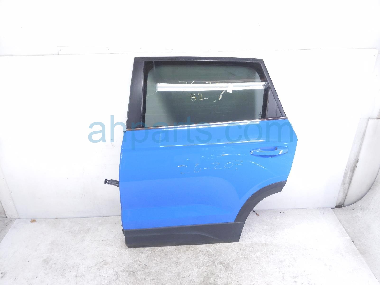 Volkswagen RR/LH DOOR - BLUE - NO INSIDE TRIM*