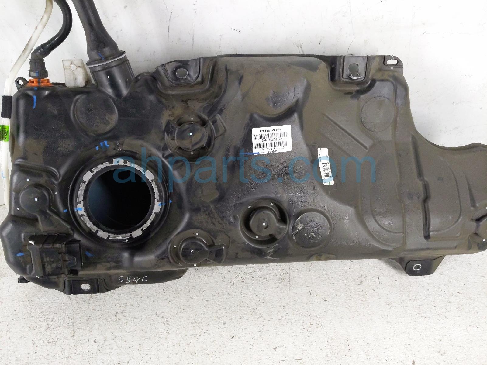2023 Volkswagen Taos Gas / Fuel Tank 5QM 201 055 C Replacement 2023 Volkswagen Taos Gas / Fuel Tank 5QM 201 055 C Replacement thumbnail