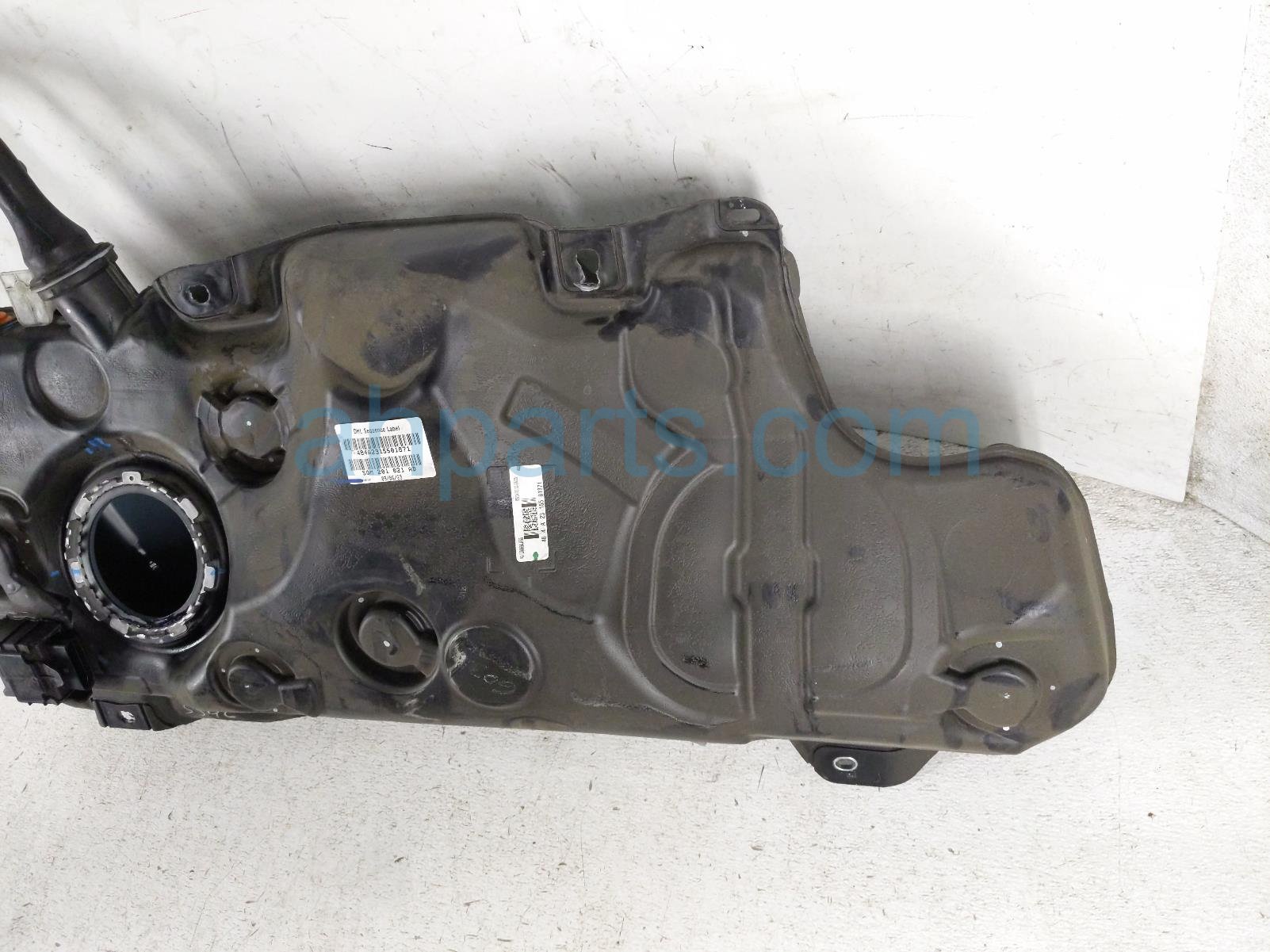2023 Volkswagen Taos Gas / Fuel Tank 5QM 201 055 C Replacement 2023 Volkswagen Taos Gas / Fuel Tank 5QM 201 055 C Replacement thumbnail