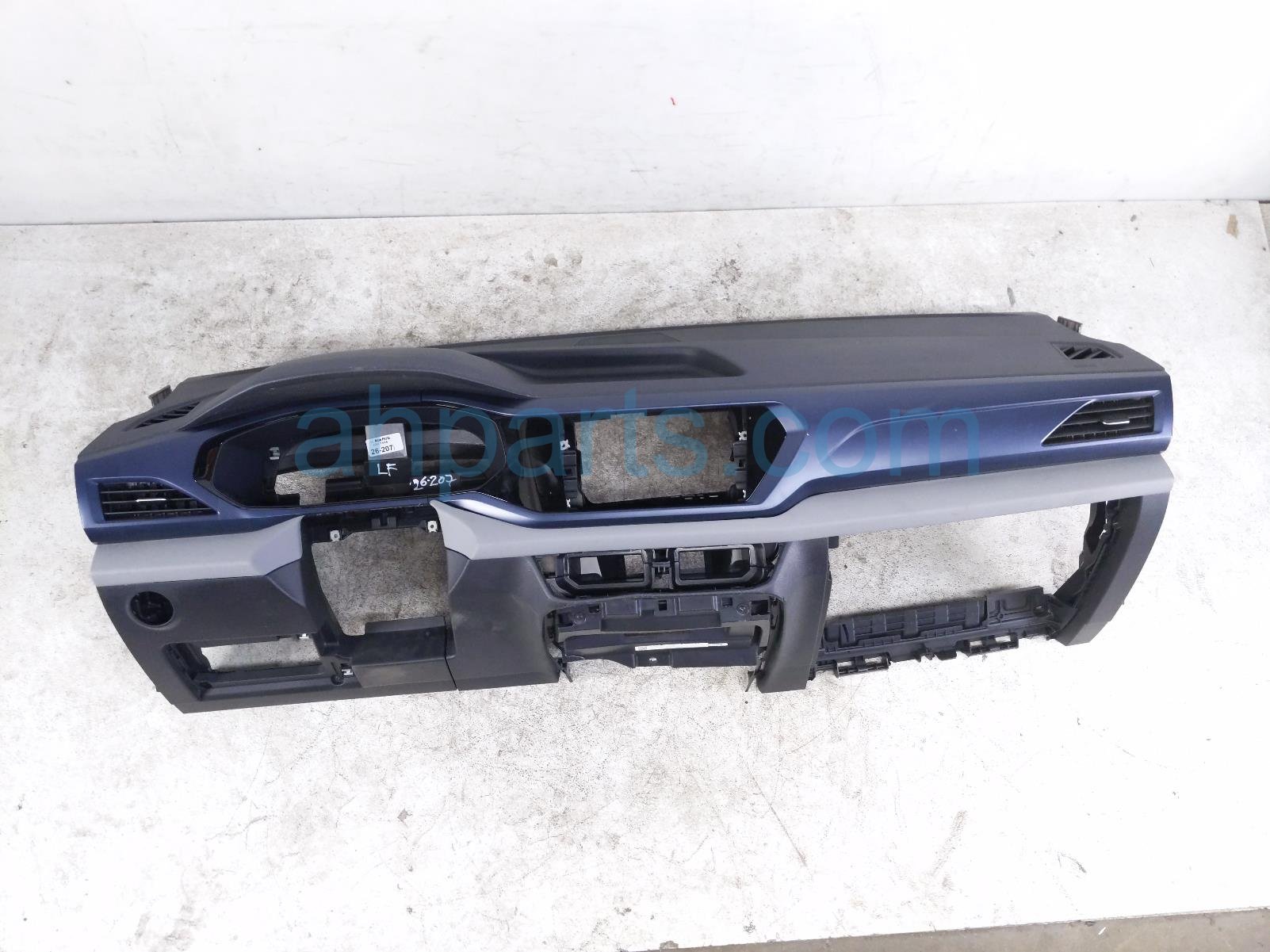 Volkswagen DASHBOARD W/ AIRBAG
