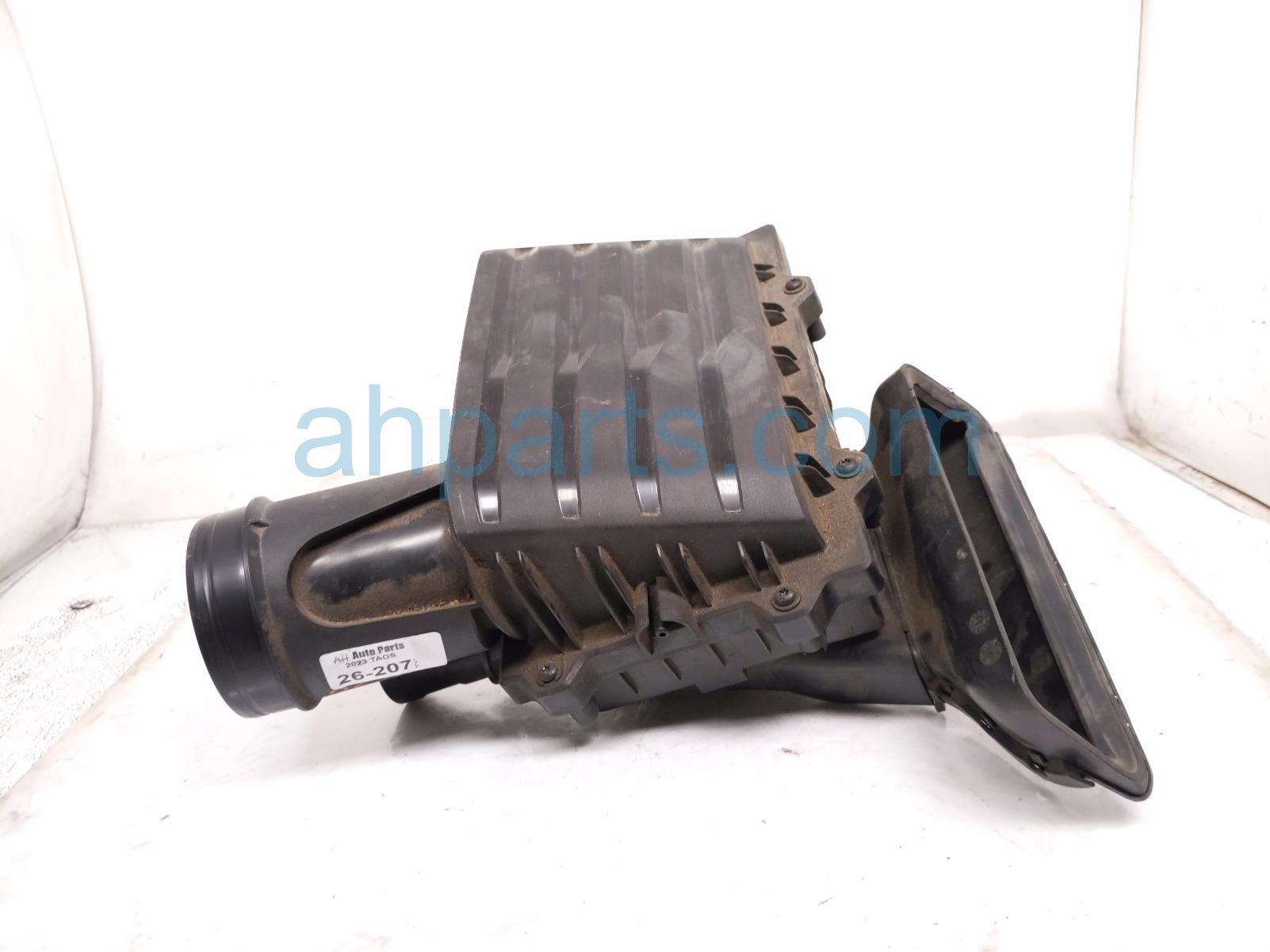 2023 Volkswagen Taos Air Cleaner Intake Box 5QM 129 607 G Replacement 2023 Volkswagen Taos Air Cleaner Intake Box 5QM 129 607 G Replacement thumbnail