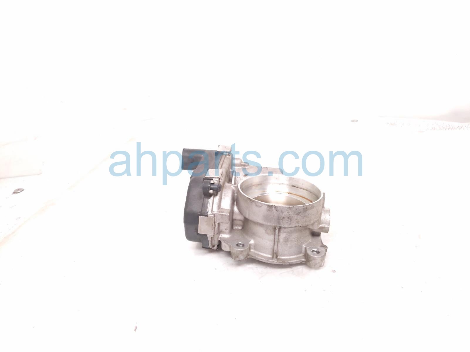 2023 Volkswagen Taos Throttle Body 04E 133 062 T Replacement 2023 Volkswagen Taos Throttle Body 04E 133 062 T Replacement thumbnail