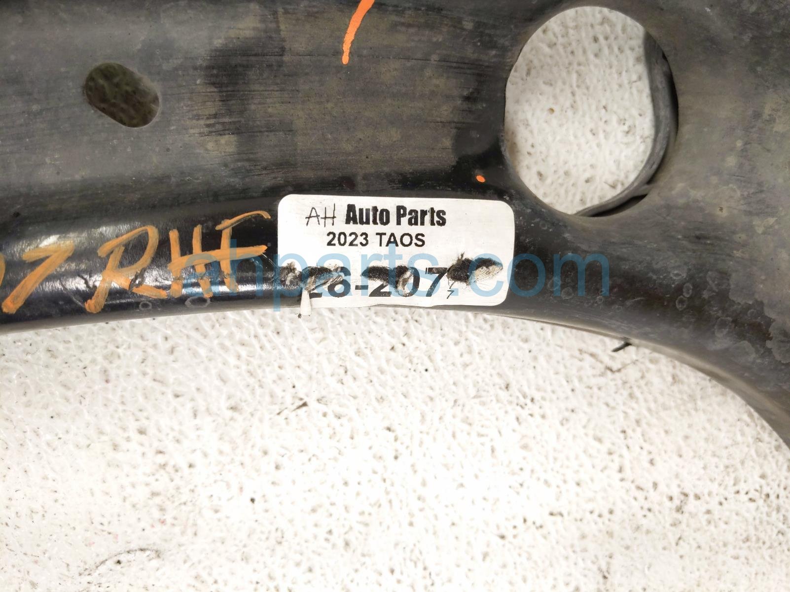 2023 Volkswagen Taos Front Passenger Lower Control Arm 3Q0 407 152 AA Replacement 2023 Volkswagen Taos Front Passenger Lower Control Arm 3Q0 407 152 AA Replacement thumbnail
