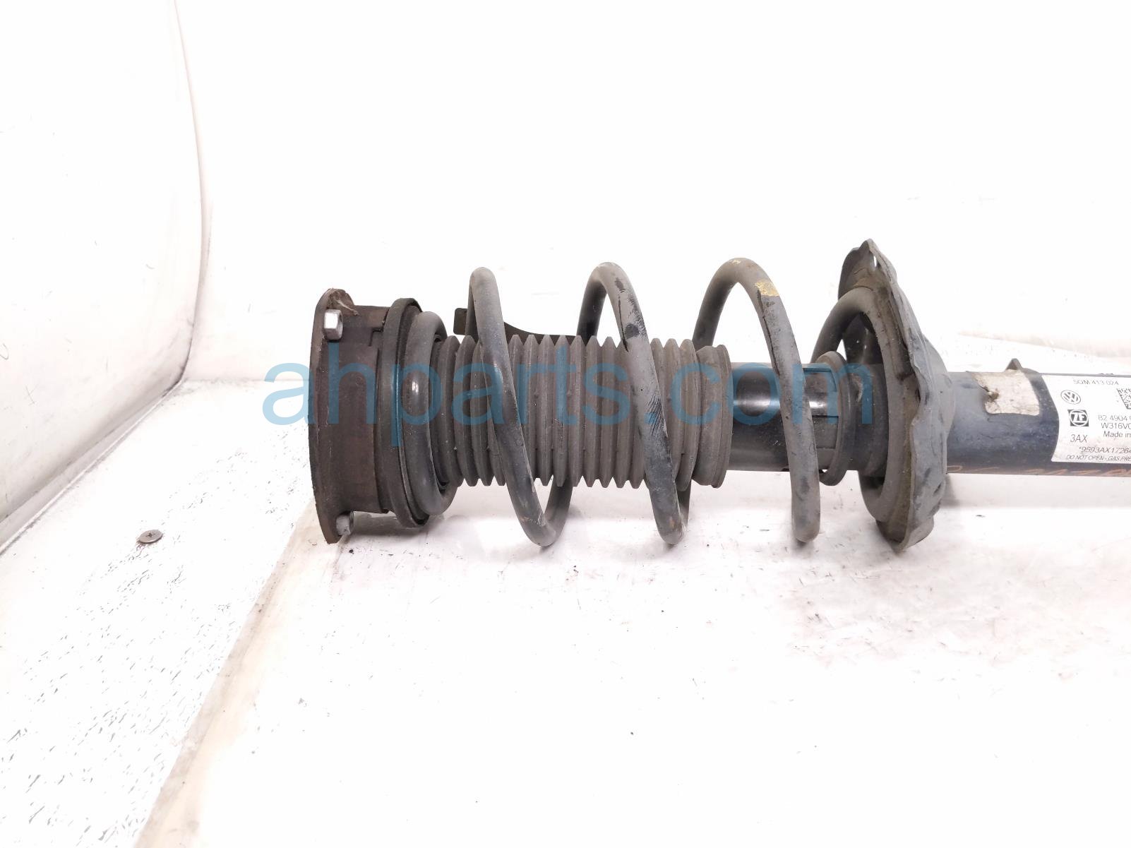 2023 Volkswagen Taos Front Passenger Strut Absorber + Spring 5QM 413 024 Replacement 2023 Volkswagen Taos Front Passenger Strut Absorber + Spring 5QM 413 024 Replacement thumbnail