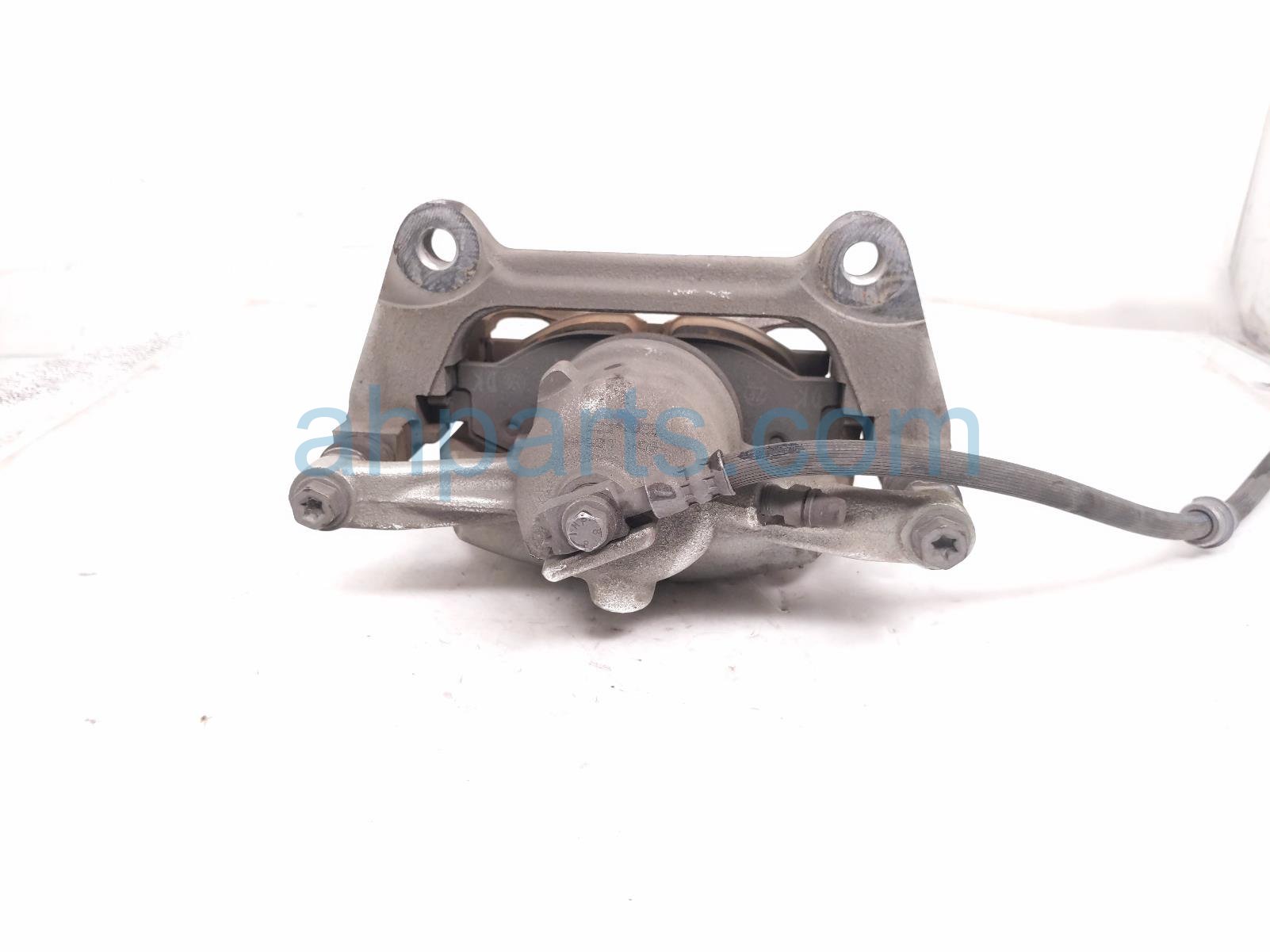 2023 Volkswagen Taos Core Front Driver Brake Caliper 8V0 615 123 D Replacement 2023 Volkswagen Taos Core Front Driver Brake Caliper 8V0 615 123 D Replacement thumbnail