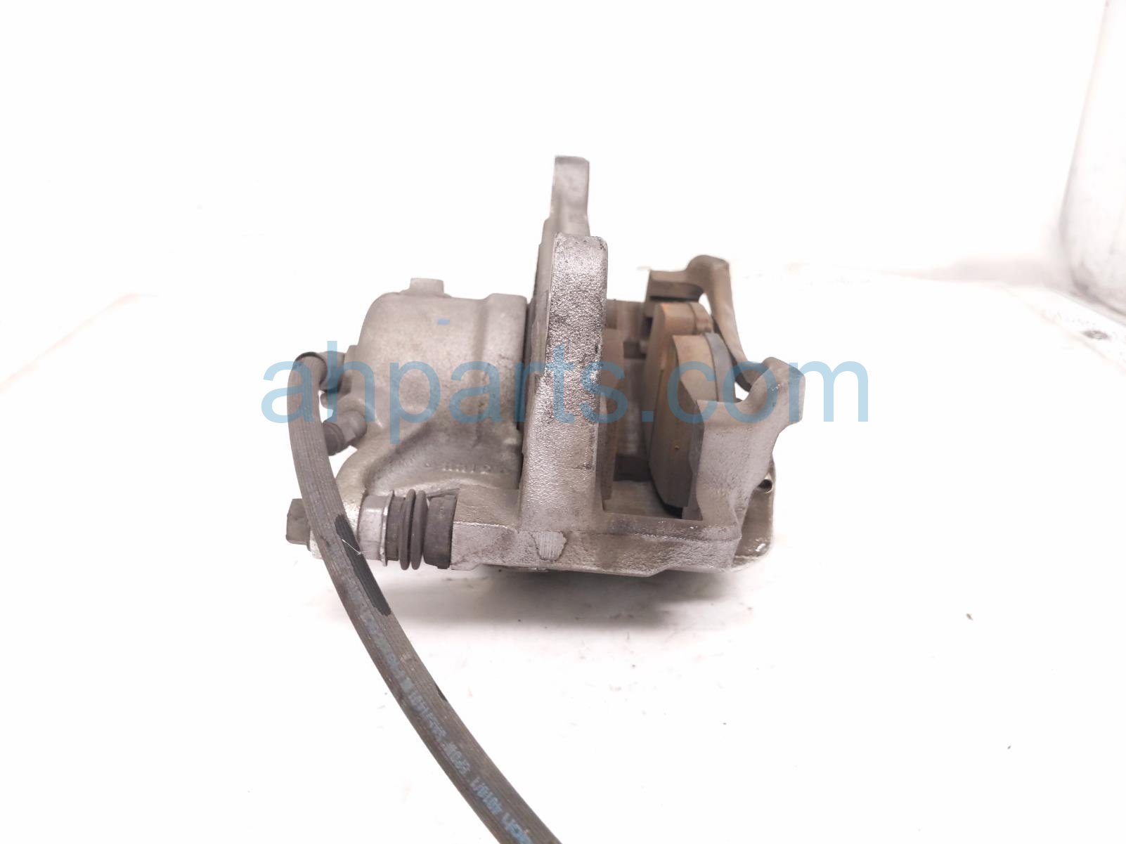 2023 Volkswagen Taos Core Front Driver Brake Caliper 8V0 615 123 D Replacement 2023 Volkswagen Taos Core Front Driver Brake Caliper 8V0 615 123 D Replacement thumbnail
