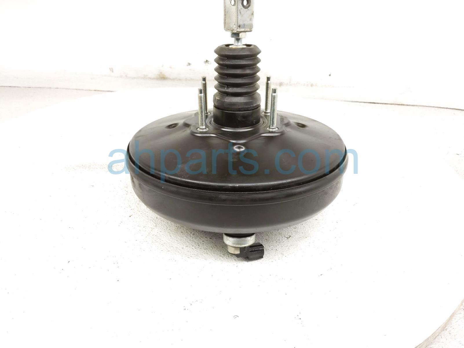 2019 Toyota C HR Power Brake Booster 2.0l Fwd 47200 F4060 Replacement 2019 Toyota C HR Power Brake Booster 2.0l Fwd 47200 F4060 Replacement thumbnail