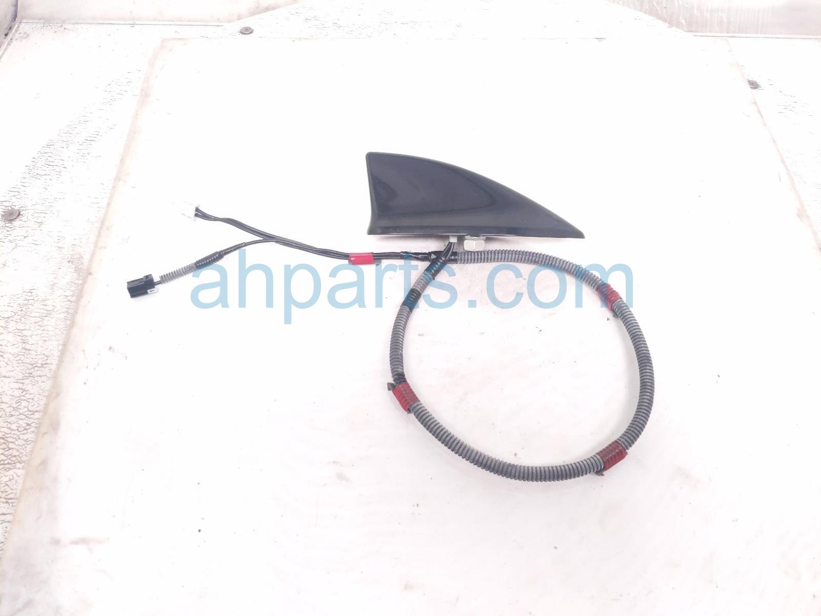 2018 Honda Civic Roof Antenna Assy Black 39150 TEA A11ZH Replacement 2018 Honda Civic Roof Antenna Assy Black 39150 TEA A11ZH Replacement