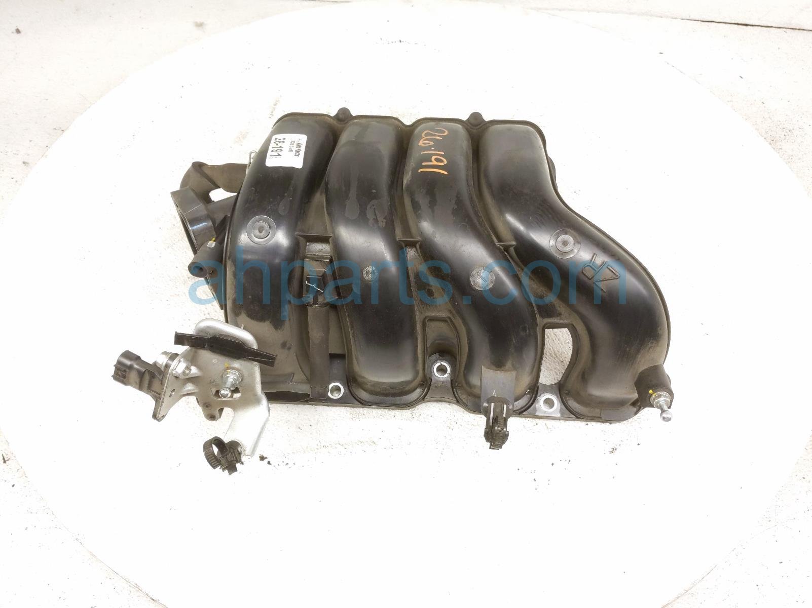 Toyota INTAKE MANIFOLD - 2.0L