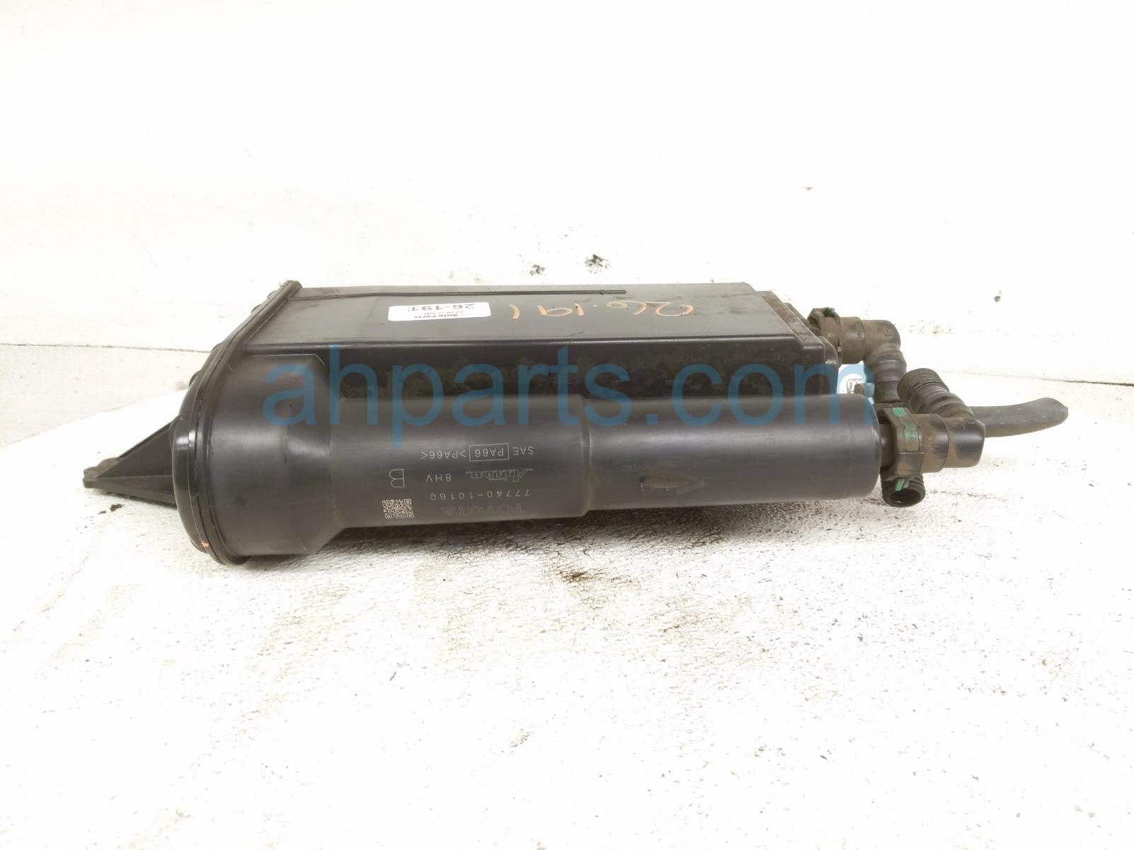 2019 Toyota C HR Fuel Vapor Charcoal Canister 2.0l 77740 10160 Replacement 2019 Toyota C HR Fuel Vapor Charcoal Canister 2.0l 77740 10160 Replacement thumbnail