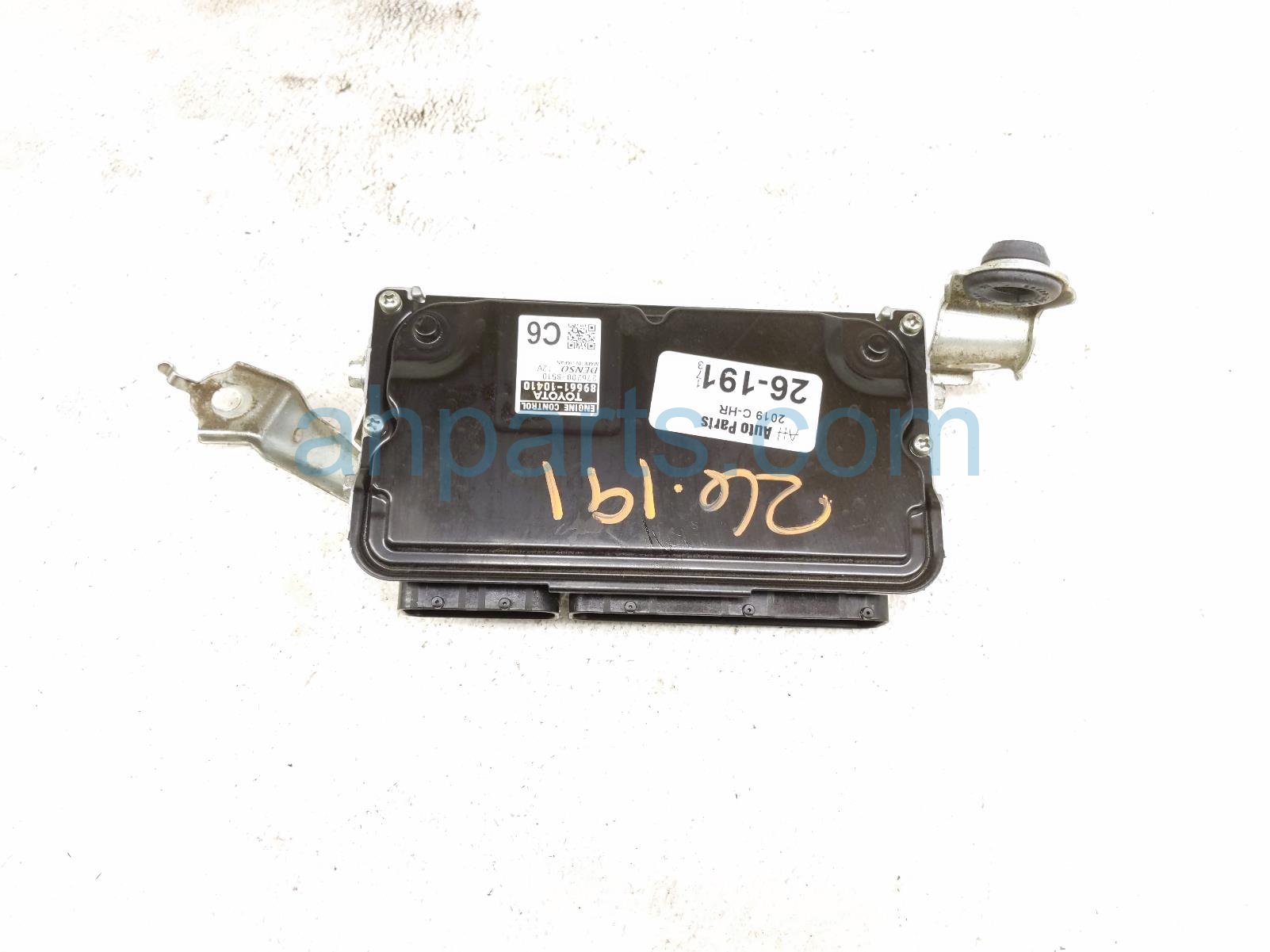 Toyota ENGINE COMPUTER UNIT - AT