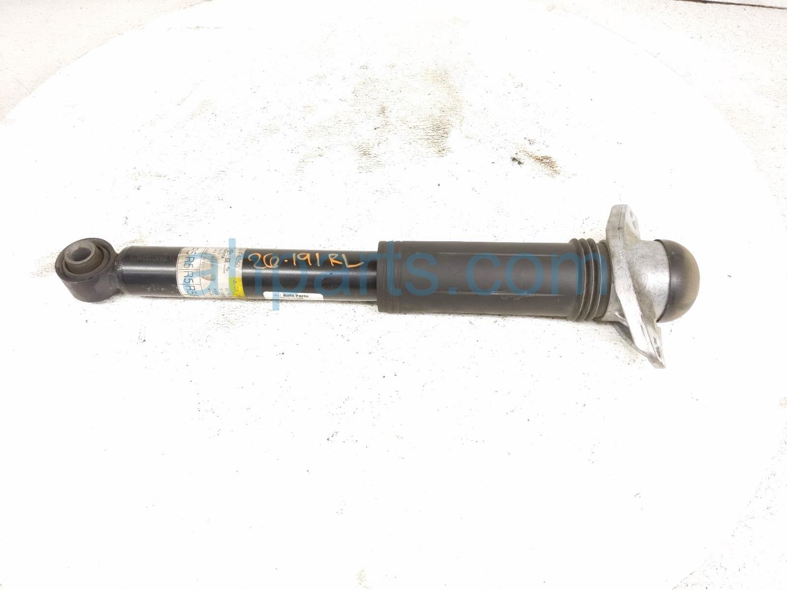 Toyota RR/LH SHOCK ABSORBER