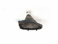 Hyundai CENTER SHIFTER BEZEL W/BOOT-BLK Hyundai CENTER SHIFTER BEZEL W/BOOT-BLK