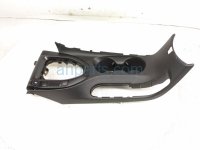Hyundai CENTER CONSOLE SHIFTER BEZEL-BLK Hyundai CENTER CONSOLE SHIFTER BEZEL-BLK