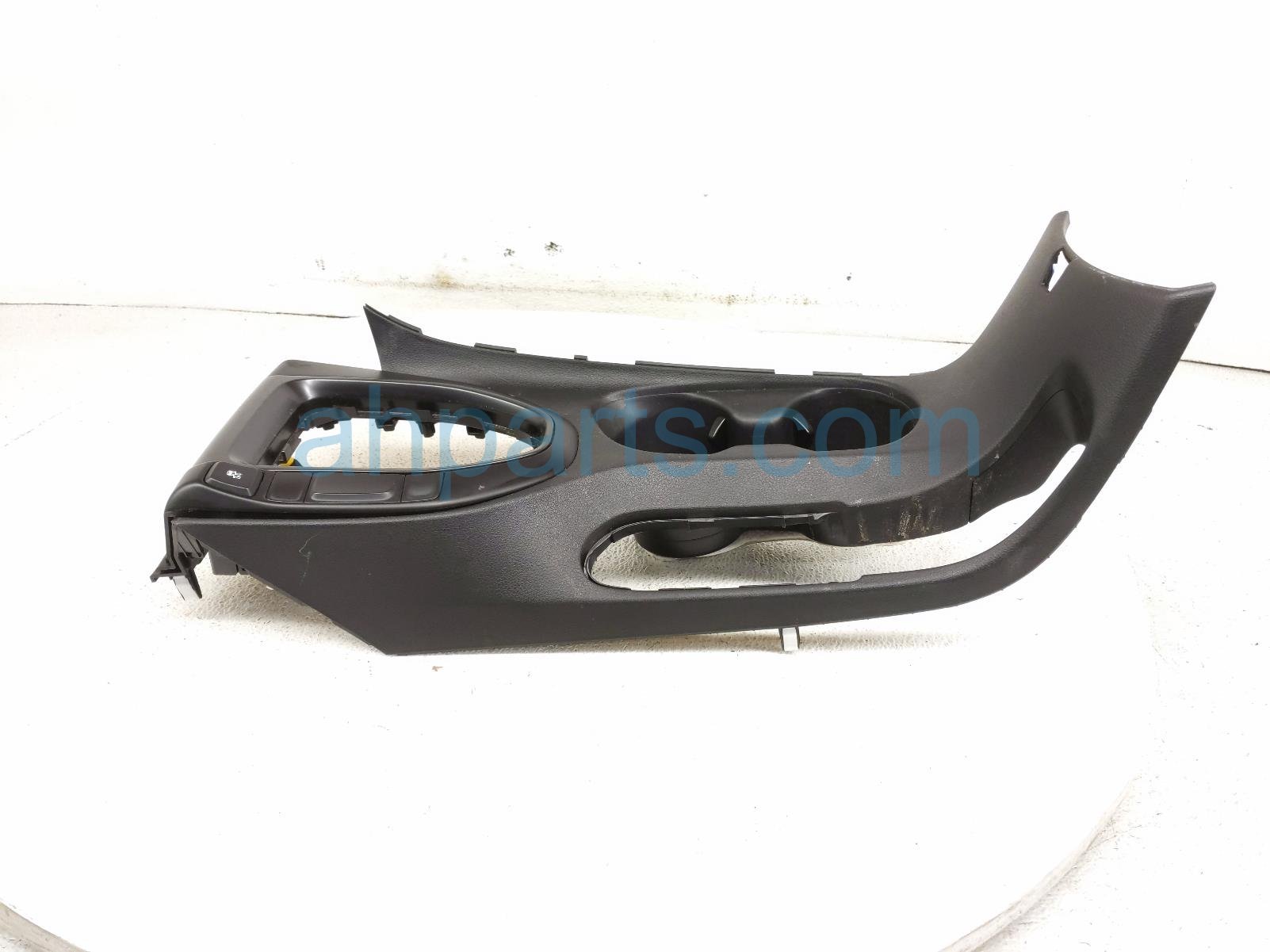 2020 Hyundai Veloster Center Console Shifter Bezel blk 84651 J3000 NNB Replacement 2020 Hyundai Veloster Center Console Shifter Bezel blk 84651 J3000 NNB Replacement thumbnail