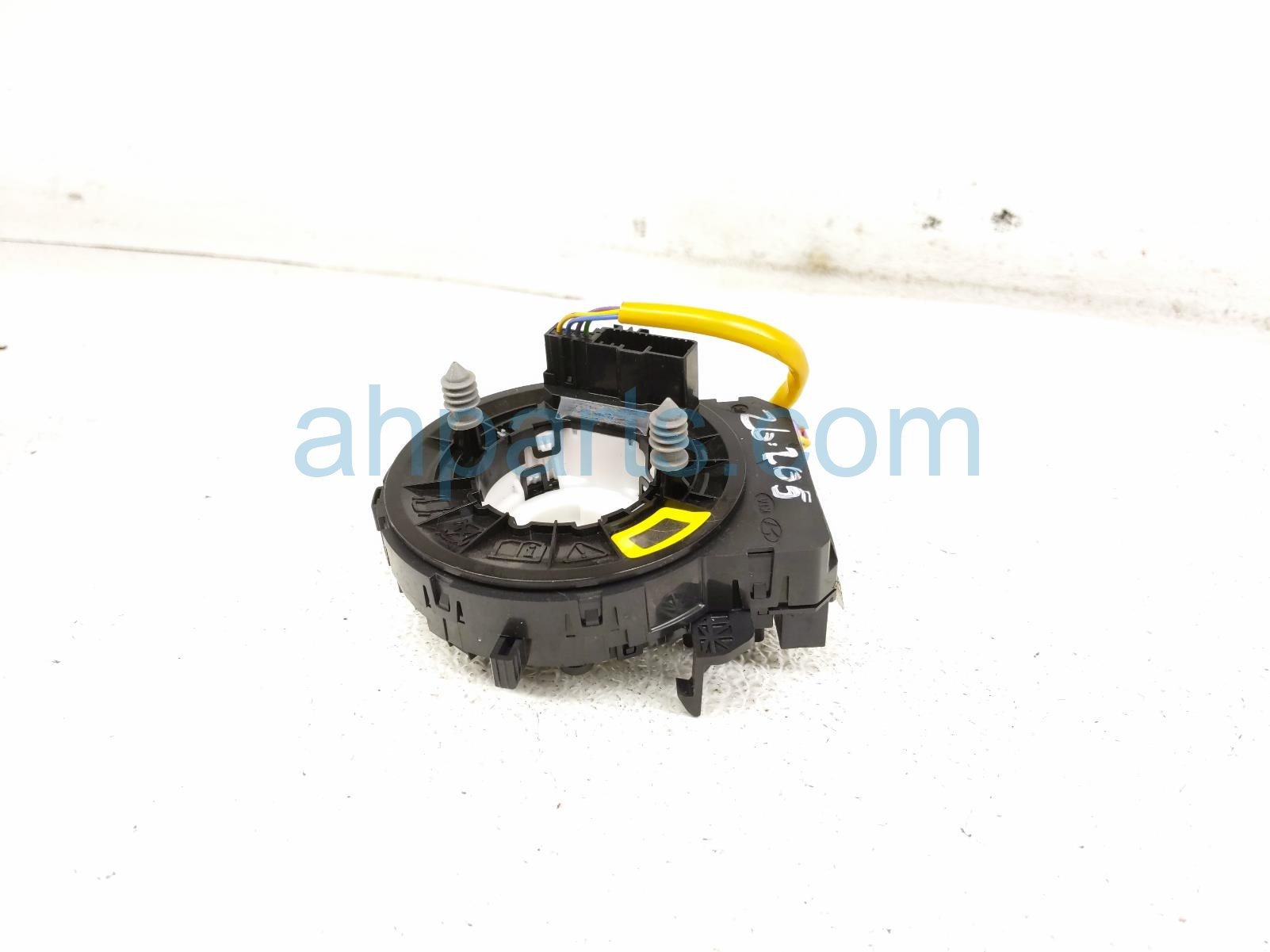 2020 Hyundai Veloster Clockspring Reel Assy 2.0l 93490 J3140 Replacement 2020 Hyundai Veloster Clockspring Reel Assy 2.0l 93490 J3140 Replacement thumbnail