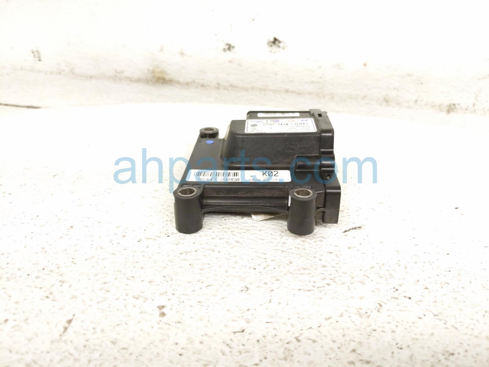 2020 Hyundai Veloster Elsd Control Module Awd 95447 24AD0 Replacement 2020 Hyundai Veloster Elsd Control Module Awd 95447 24AD0 Replacement thumbnail