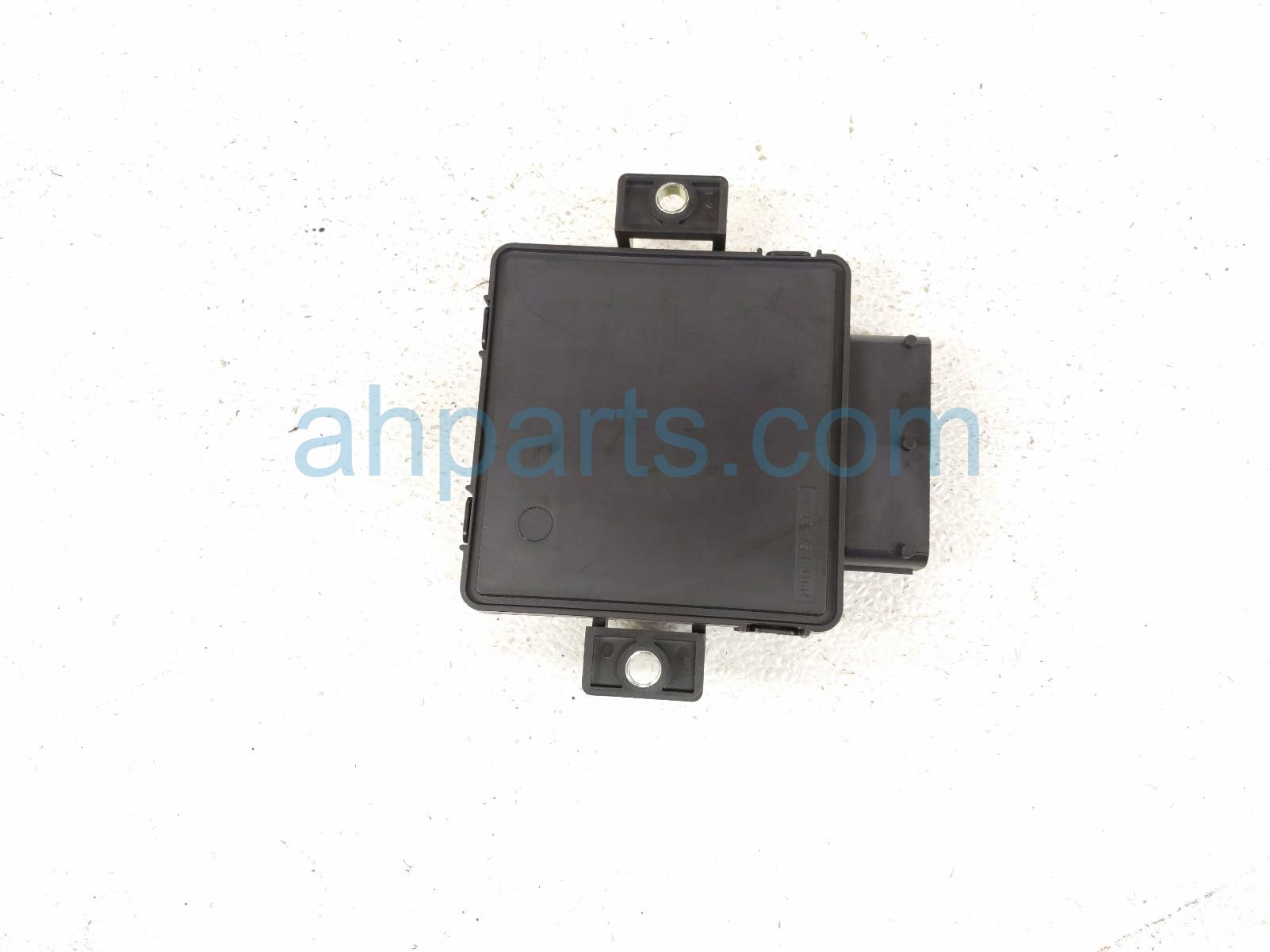 2020 Hyundai Veloster Suspension Control Module Unit 95610 K9000 Replacement 2020 Hyundai Veloster Suspension Control Module Unit 95610 K9000 Replacement thumbnail