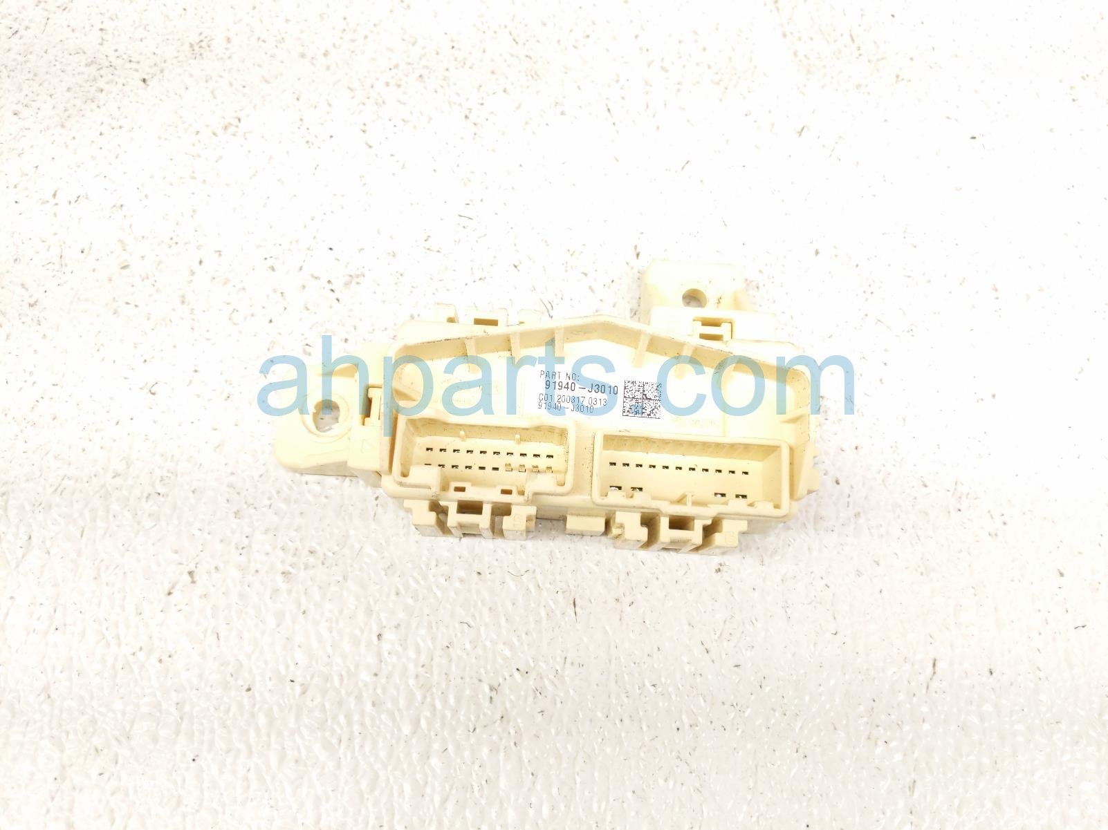 2020 Hyundai Veloster Fuse Icm Relay Box Assy 2.0t Mt 91940 J3010 Replacement 2020 Hyundai Veloster Fuse Icm Relay Box Assy 2.0t Mt 91940 J3010 Replacement thumbnail