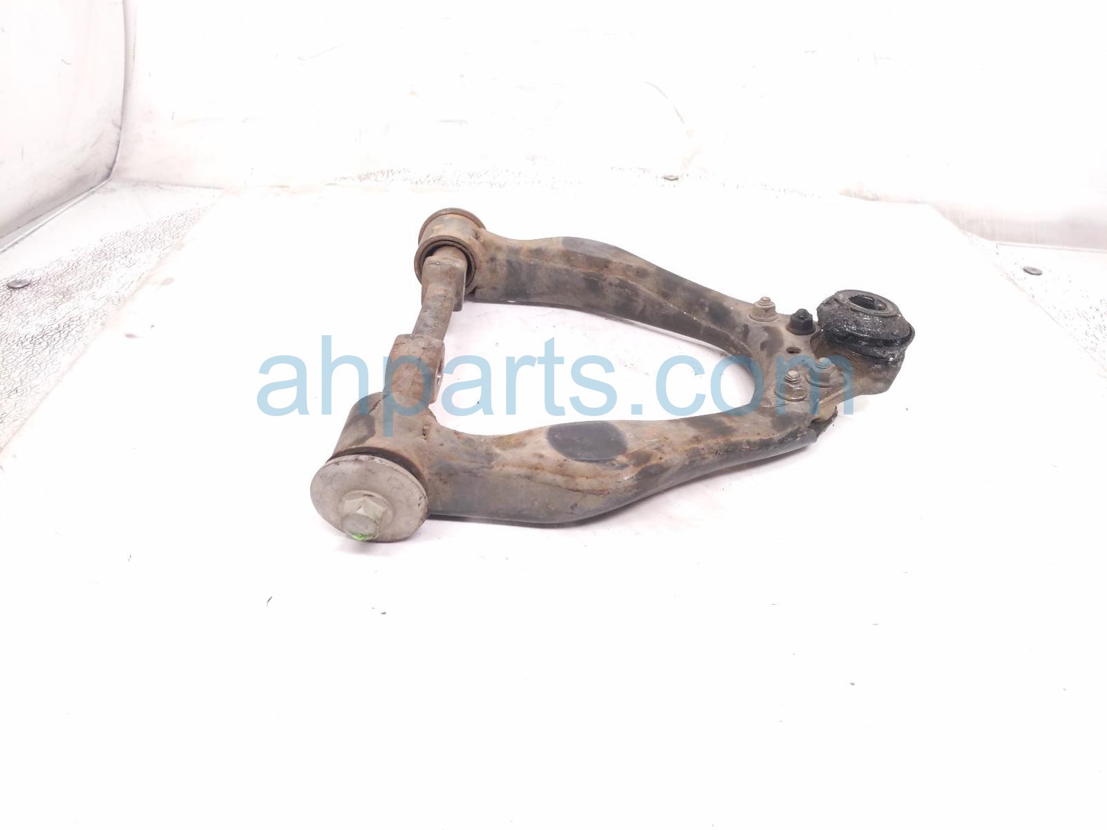 2000 Toyota Tacoma Front Driver Upper Control Arm 48067 35050 Replacement 2000 Toyota Tacoma Front Driver Upper Control Arm 48067 35050 Replacement thumbnail