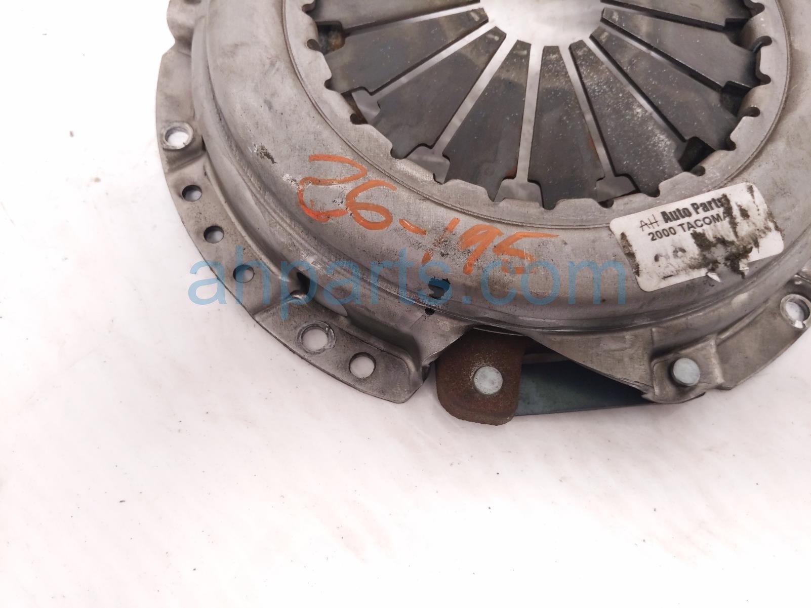 2000 Toyota Tacoma Disc Clutch Pressure Plate 2.4l Mt 4x2 31210 30240 Replacement 2000 Toyota Tacoma Disc Clutch Pressure Plate 2.4l Mt 4x2 31210 30240 Replacement thumbnail