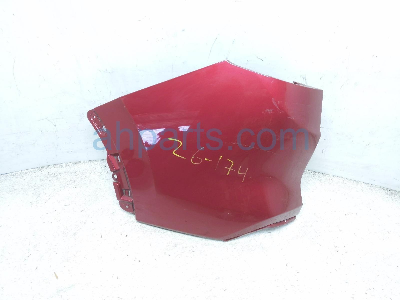 Honda REAR LH BUMPER CORNER COVER - RED