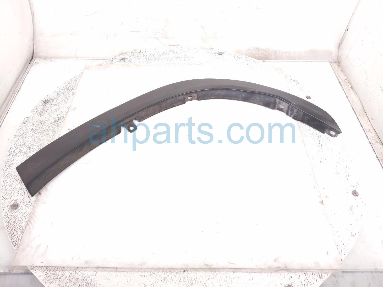 Toyota RR/LH WHEEL OPENING MOLDING - BLUE
