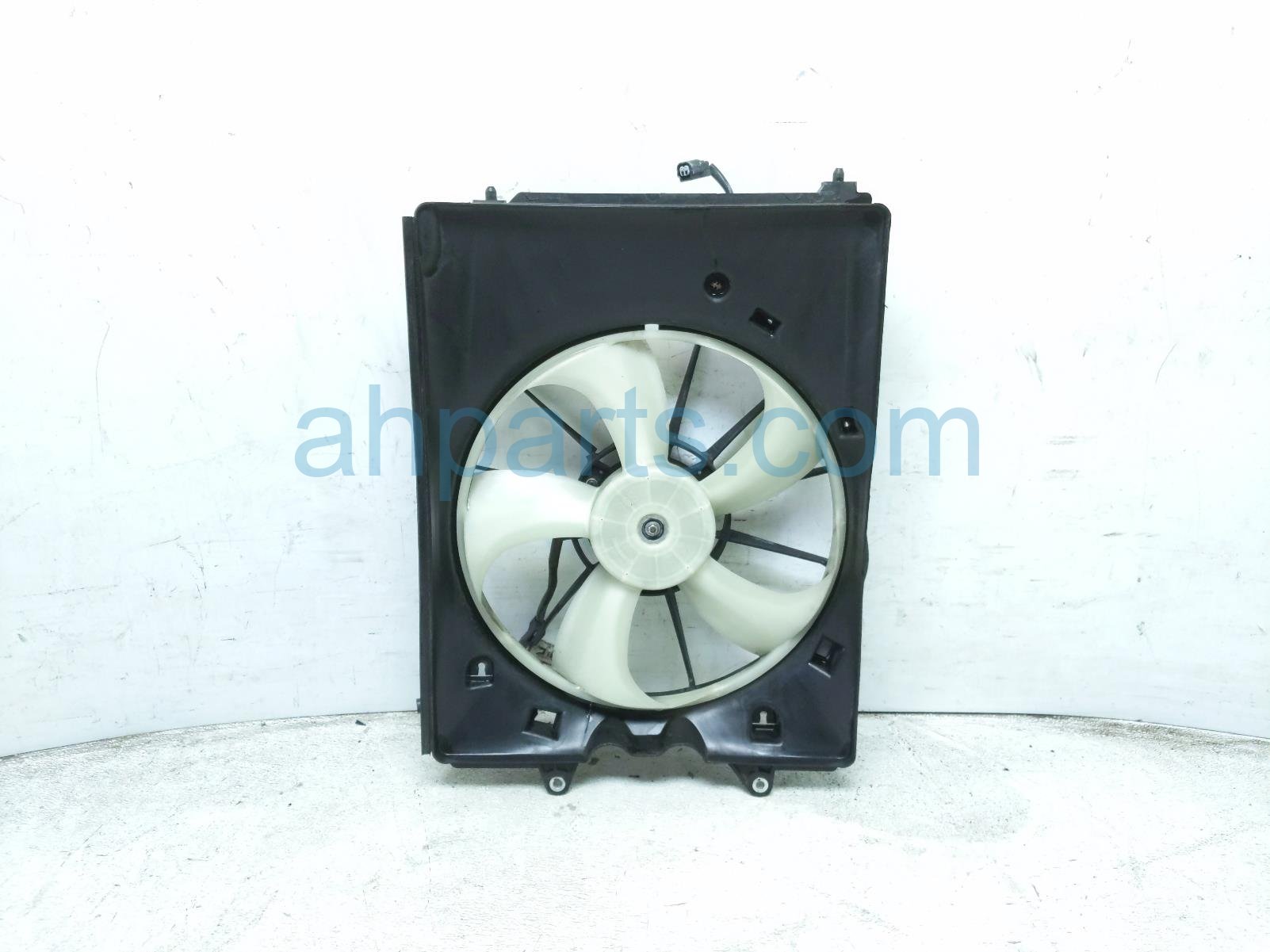 Honda RADIATOR FAN ASSEMBLY