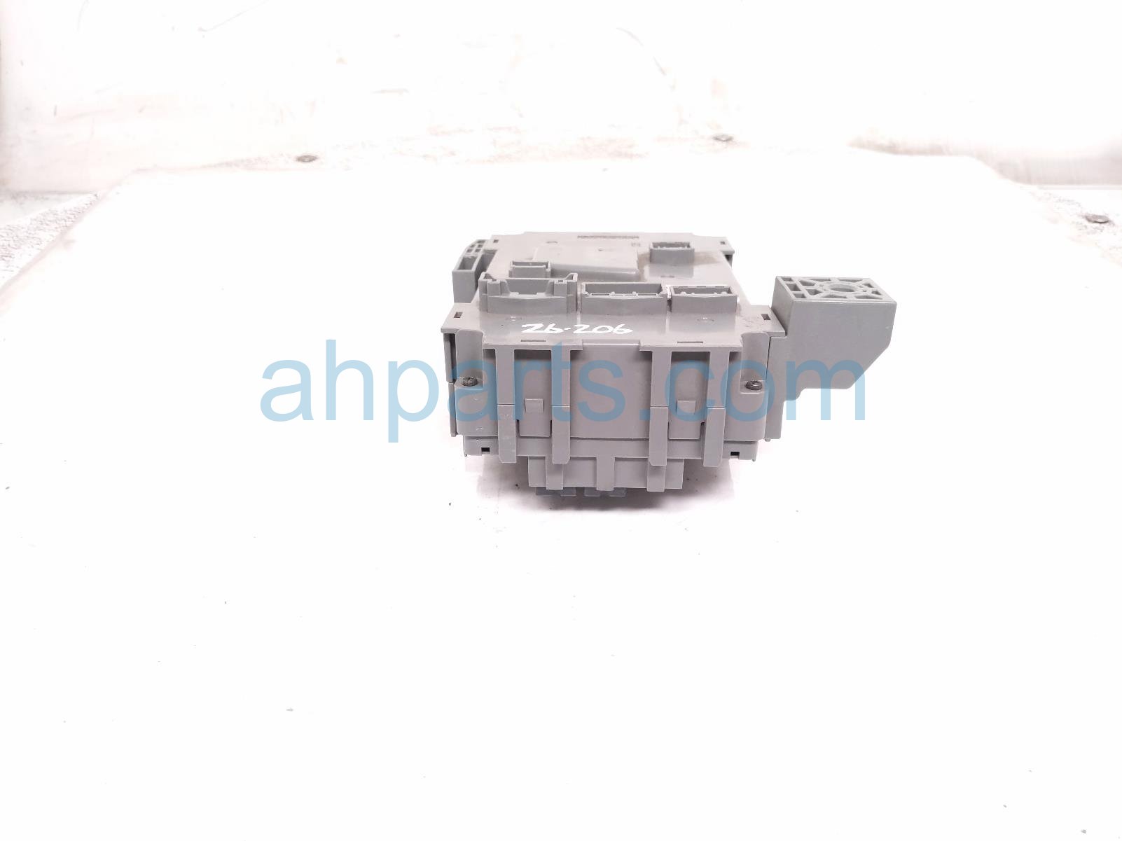 Honda CABIN FUSE BOX - 2.0L