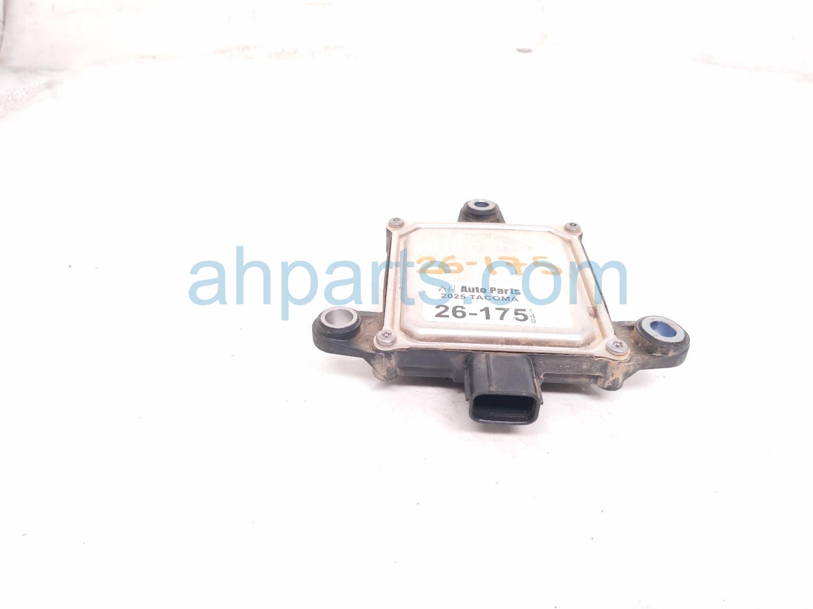 Toyota RR/RH BLIND SPOT RADAR SENSOR