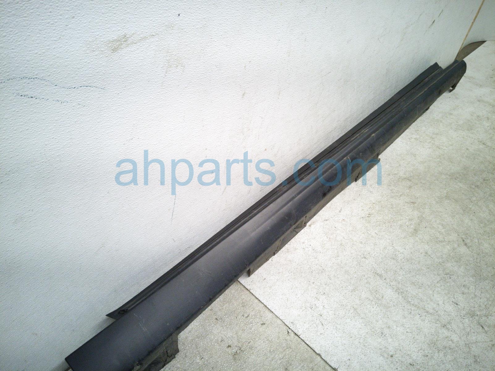 2025 Honda Accord Rocker Trim Passenger Side Skirt / Molding Black 71800 30A A51 Replacement 2025 Honda Accord Rocker Trim Passenger Side Skirt / Molding Black 71800 30A A51 Replacement thumbnail