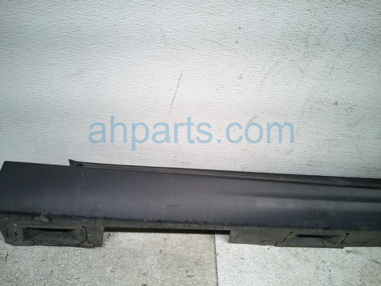 2025 Honda Accord Rocker Trim Passenger Side Skirt / Molding Black 71800 30A A51 Replacement 2025 Honda Accord Rocker Trim Passenger Side Skirt / Molding Black 71800 30A A51 Replacement thumbnail