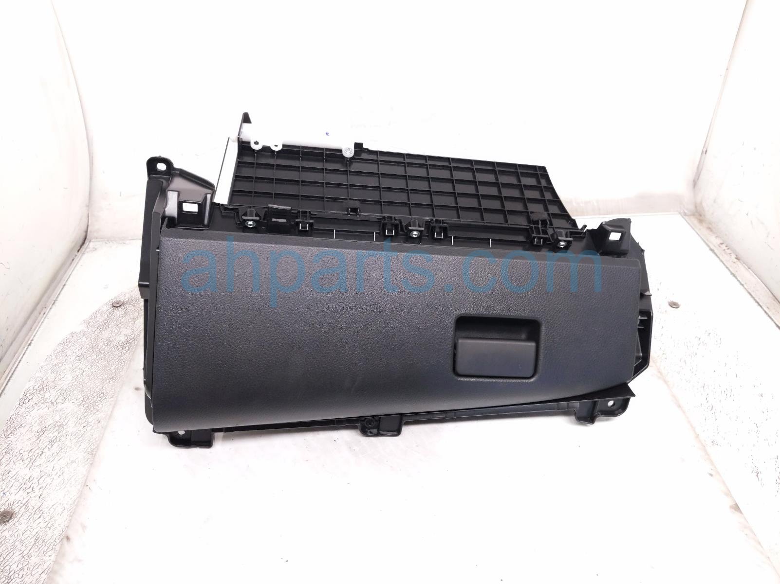 Toyota GLOVE COMPARTMENT BOX - BLACK